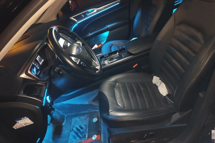 Used Ford Mondeo 2018 EcoBoost 200 Luxury Model Left Front Seat