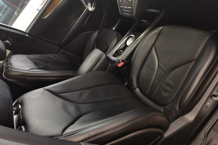 Used Lincoln MKC 2014 2.0T Two-Wheel-Drive Luxury Edition