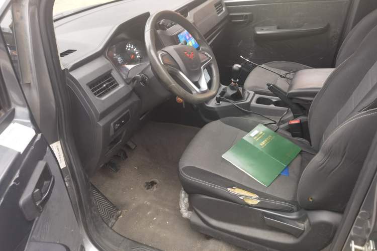 Used Wuling Zhengcheng 2022 2.0L Manual Entrepreneurial Version
