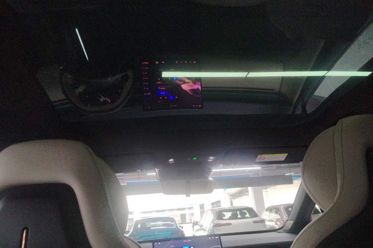 Used Lynk & Co Z20 2025 530 km Range Rear-Wheel Drive Pro
