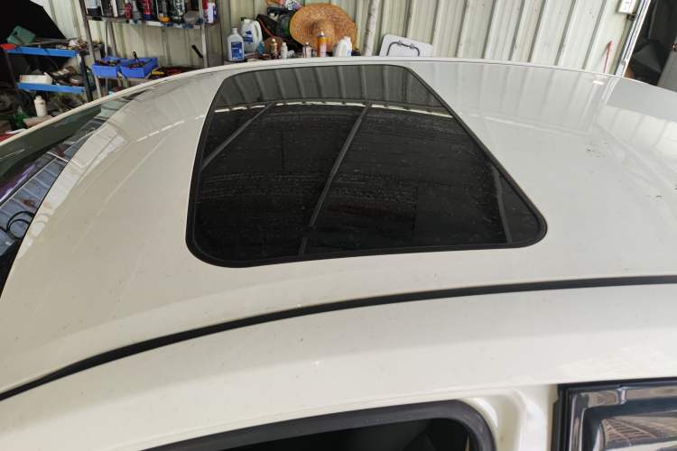 Used Toyota Corolla 2014 1.6L CVT GL-i Roof