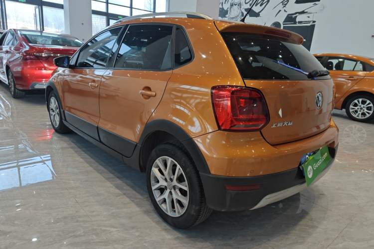 Used Volkswagen Polo 2016 1.6L Cross Polo Automatic
