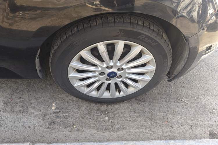 Used Ford Mondeo 2011 2.3L Luxury Model