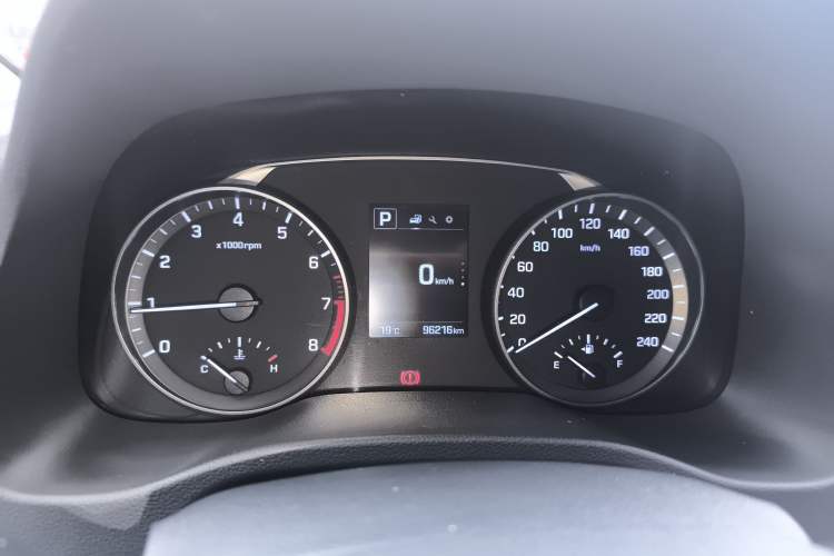 Used Hyundai Elantra (6th Generation / Lingdong) 2018 1.6L Automatic 15th Anniversary Special Edition Instrument Cluster