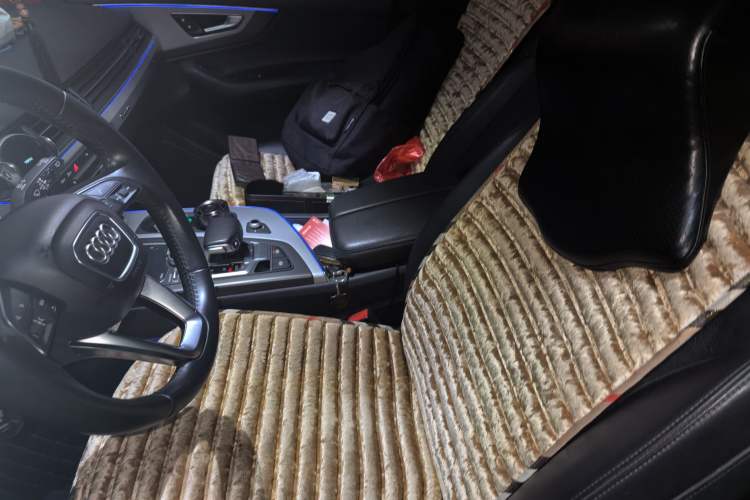 Used Audi Q7 2016 40 TFSI Comfort Model
