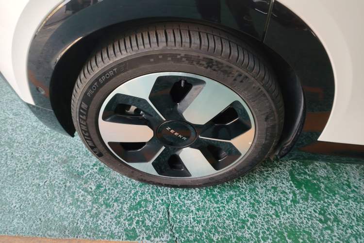 Used Zeekr MIX 2025 Intelligent Driving Version Exterior 8