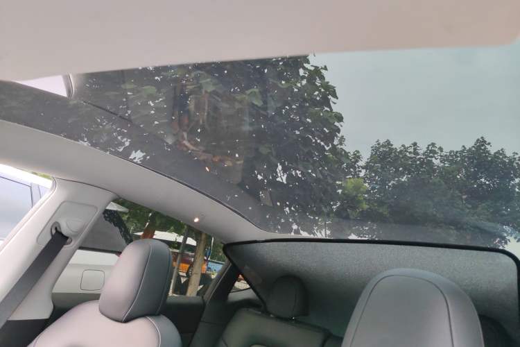 Used Tesla Model Y 2021 Long-Range All-Wheel-Drive Version