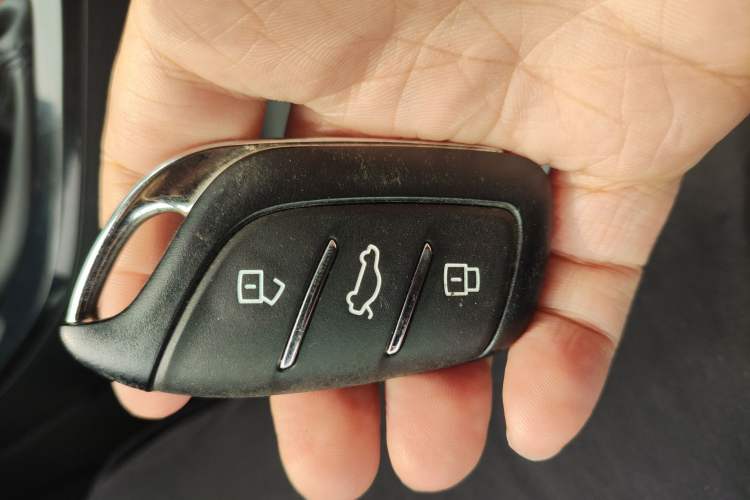 Used Roewe i5 2021 1.5L Manual Platinum Edition