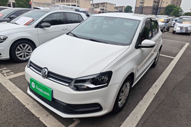 Used Volkswagen Polo 2016 1.4L Manual Fashion Model Front Left 45 Deg
