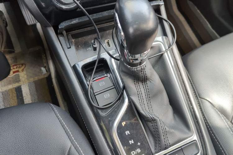 Used Roewe RX3 2018 1.6L CVT Internet Smart Edition
