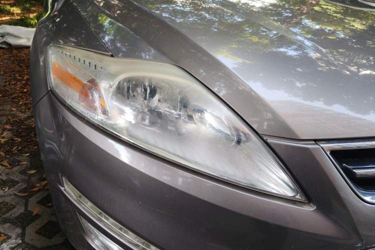 Used Ford Mondeo 2011 2.0L GTDi 200 Fashion Edition Right Front Headlight