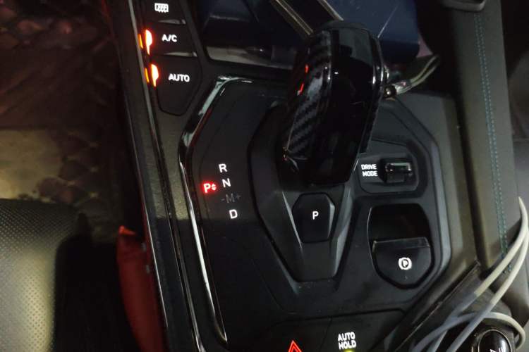 Used Lynk & Co 05 EM-P 2021 1.5TD PHEV HALO Gear Lever