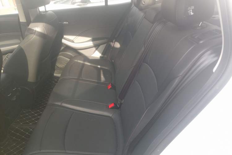 Used Roewe i5 2023 1.5L CVT Luxury Edition
