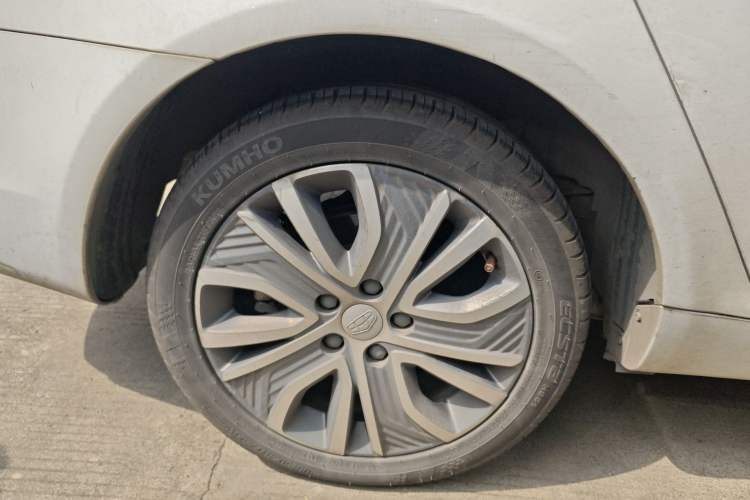 Used Geely Auto Emgrand New Energy 2018 EV450 Elite Model Right Rear Wheel Hub