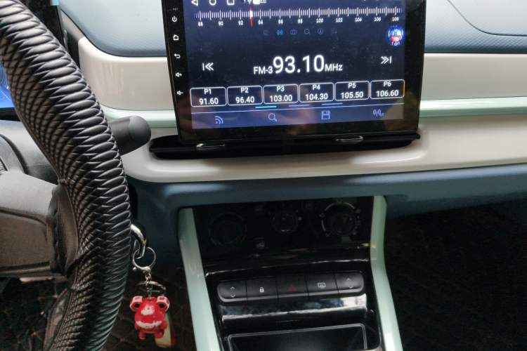 Used Dongfeng NAMMI BOX 2022 Chasing Wind Edition 331 km Standard Model Audio And AC Panel