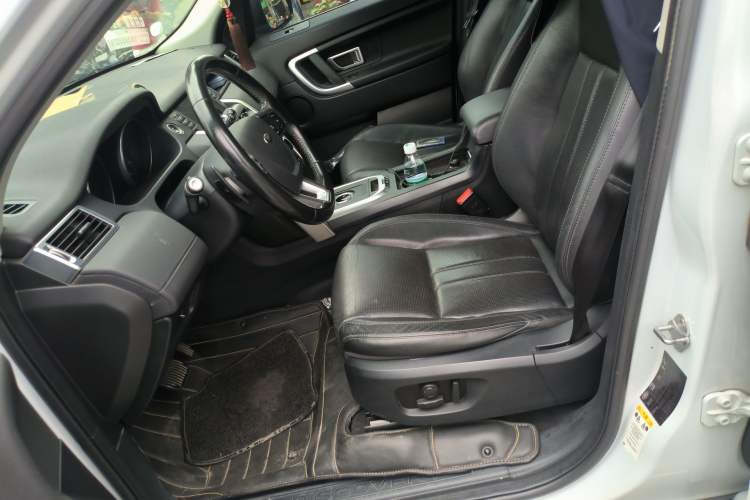 Used Land Rover Discovery Sport 2016 2.0T SE Left Front Seat