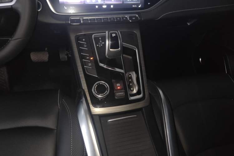 Used Geely Auto Emgrand X7 Sport 2020 1.8TD DCT Smart PRO Gear Lever