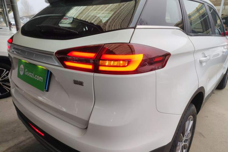 Used Geely Auto Emgrand X7 Sport 2021 Million Edition 1.8TD DCT Two-Wheel Drive Comfort Model