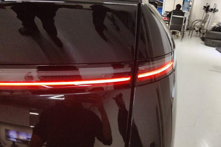 Used XPeng X9 2024 640 All-Wheel Drive High-Performance Max