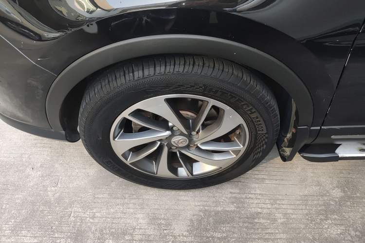 Used Baojun 560 2015 1.8L manual luxury version