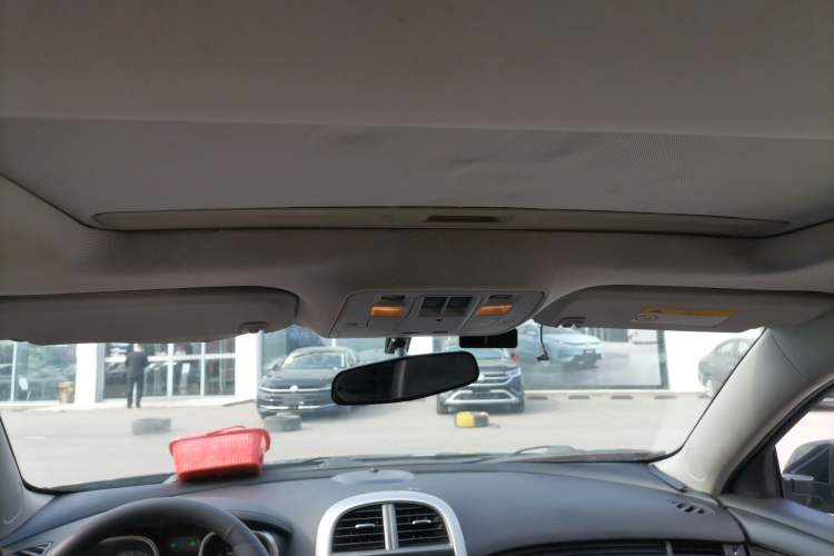 Used Chevrolet Malibu 2014 1.6T Automatic Comfort Edition Headliner