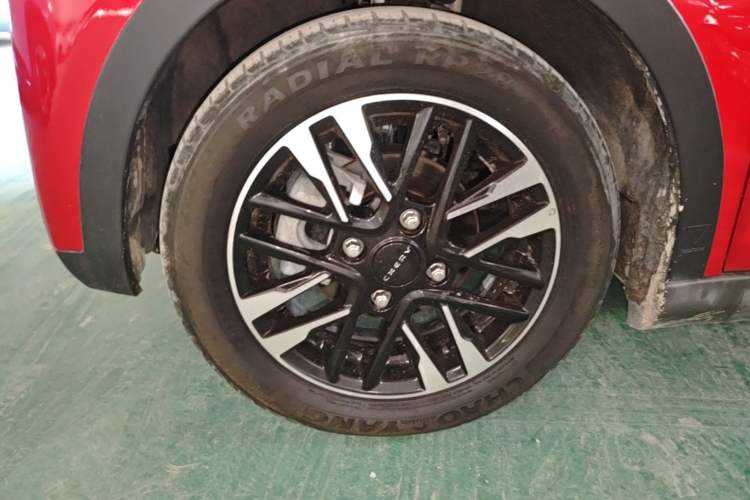 Used Chery QQ Little Ant 2022 Sweet Pink Edition Half-Sugar Version Lithium Iron Phosphate 29.2 kWh 30 kW 301 km