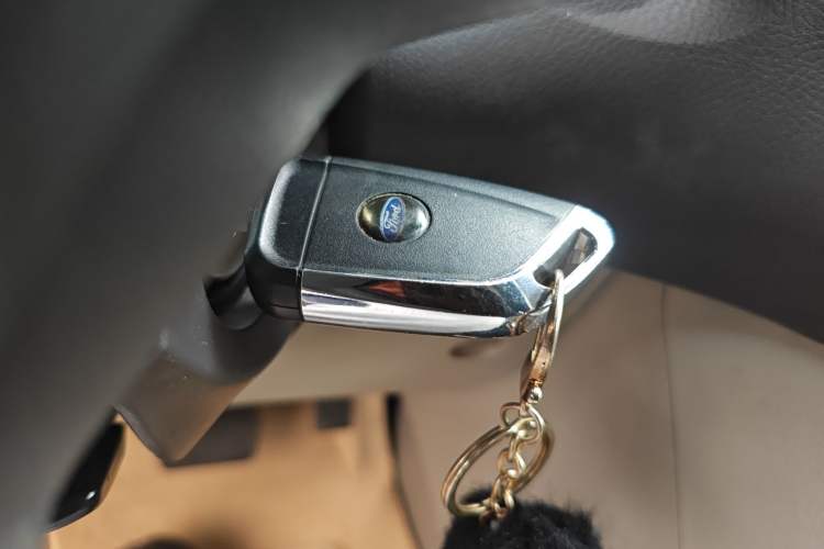 Used Ford Focus 2012 Sedan 1.6L Automatic Comfort Model
