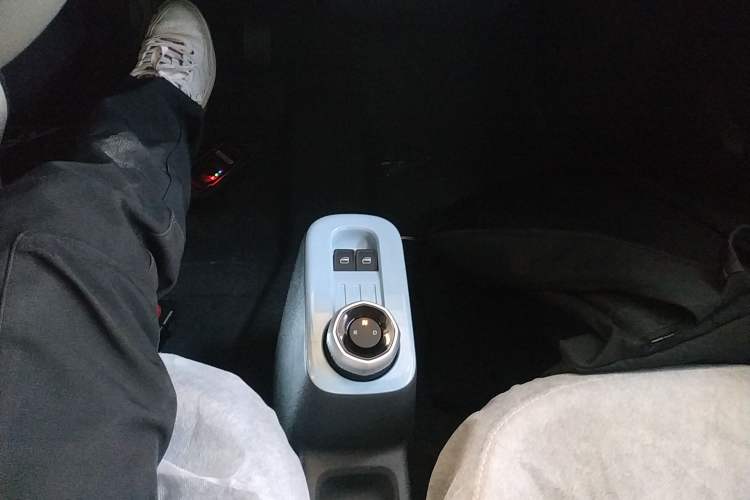 Used Geely Galaxy Panda 2024 Panda Mini 200km Endurance Bear