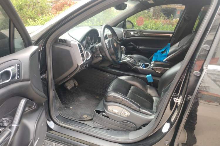 Used Porsche Cayenne 2013 3.6L automatic transmission U.S. specification Driver Seat