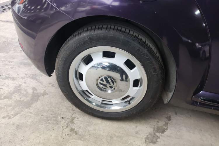 Used Volkswagen Beetle 2015 180TSI model
