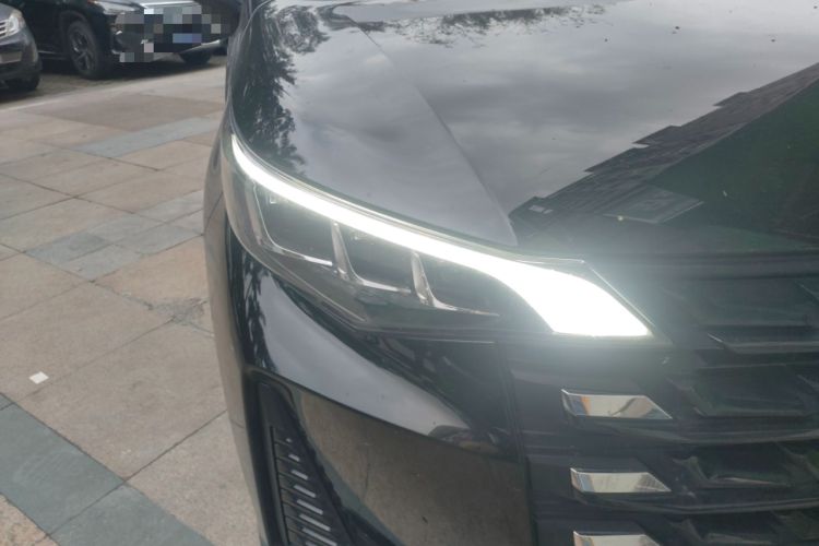 Used GAC Trumpchi M6 2023 PRO 270T DCT Luxury Edition Right Front Headlight