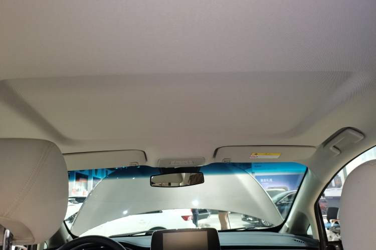 Used Buick GL8 2022 Land Cruiser Executive Class 652T Comfort Model
