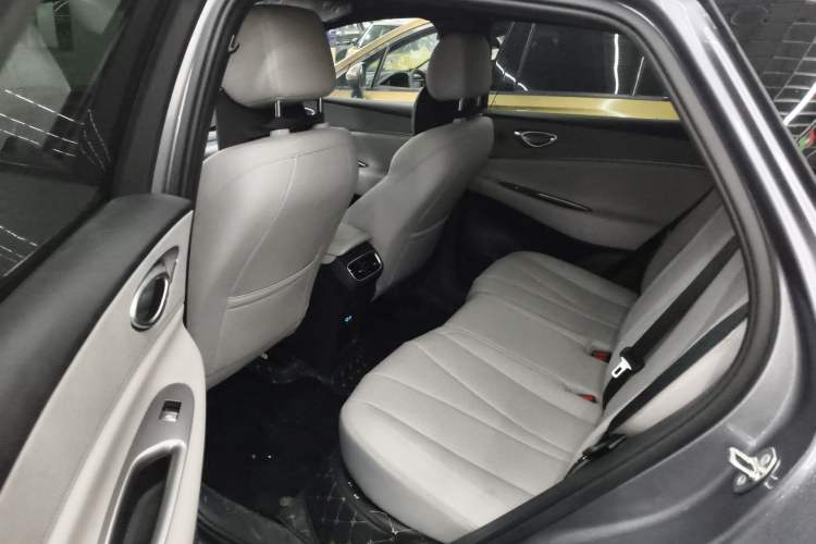 Used BYD Sealion 06 New Energy 2025 Model EV 605 Navigation Pro Edition Left Rear Seat