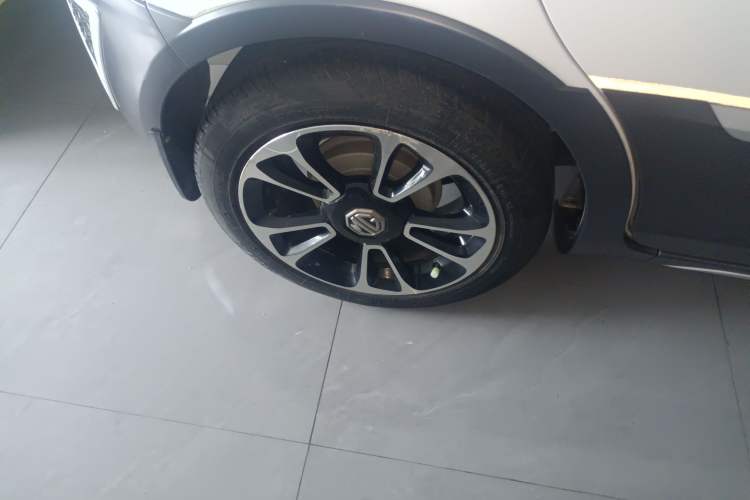 Used MG 3SW 2015 1.5L AMT Elite Model
