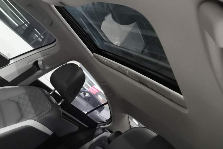 Used Volkswagen Bora 2023 300TSI DSG Prestige Edition
