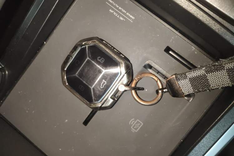 Used JETOUR Traveler 2023 2.0T All-Wheel Drive CrossPRO+
