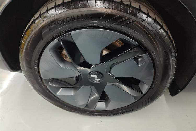 Used ONVO L60 2024 60 kWh Rear-Drive Version
