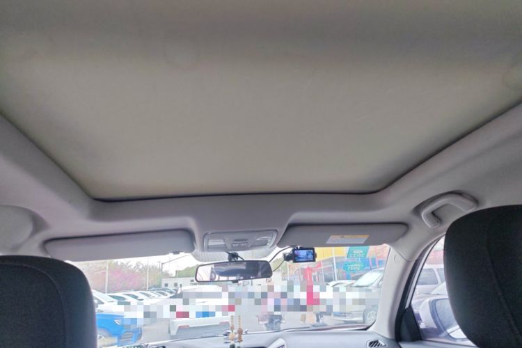 Used CHANGAN CS75 2017 Shangkui Edition 1.5T Automatic Fengxiang Model Headliner