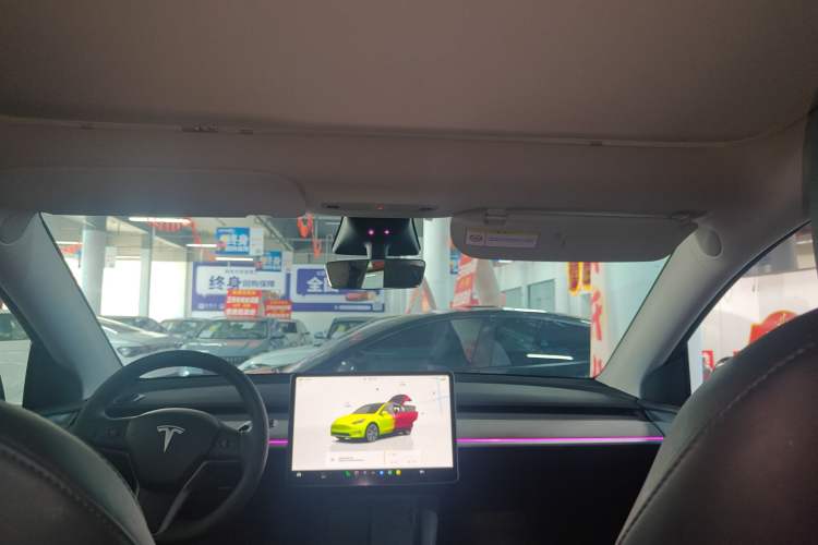 Used Tesla Model Y 2023 Rear-Wheel-Drive Version Headliner