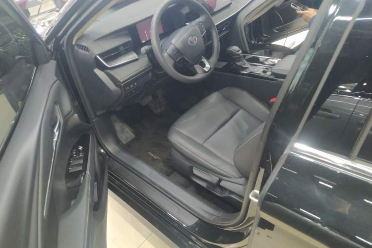 Used Toyota Camry 2024 Dual-Motor 2.0 HE Elite Edition