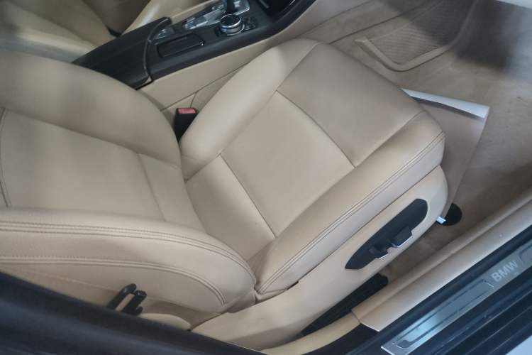 Used BMW 5 Series 2014 525Li Luxury Design Package