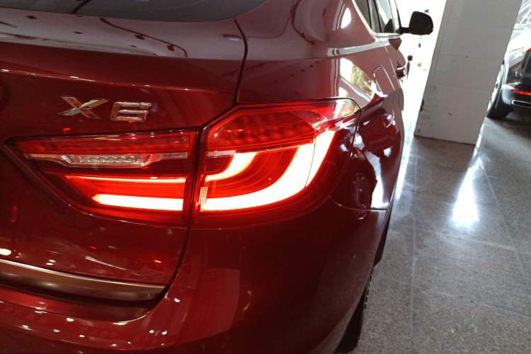 Used BMW X6 2018 xDrive28i
