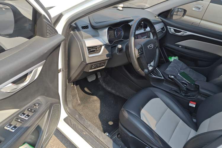 Used Geely Auto Vision 2019 Upgraded Model 1.5L CVT Luxury Version China VI Standard Driver Seat