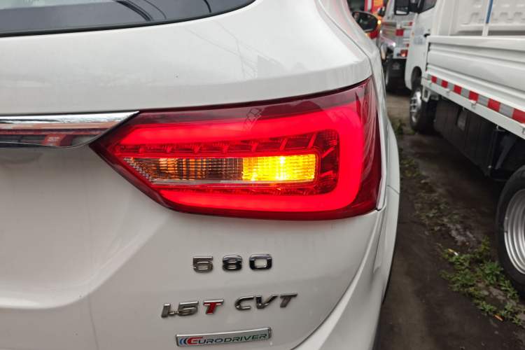 Used Dongfeng Fengon 580 2017 Revised Version 1.5T CVT Luxury Edition