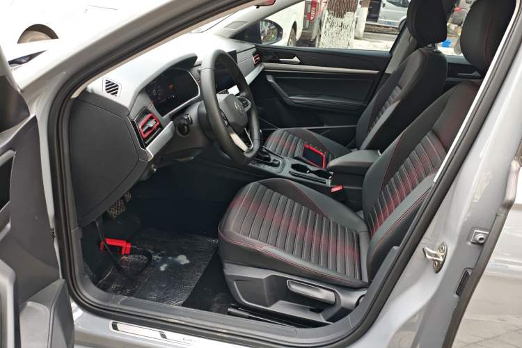 Used Volkswagen Lavida 2023 300TSI DSG Starry Full-Comfort Edition
