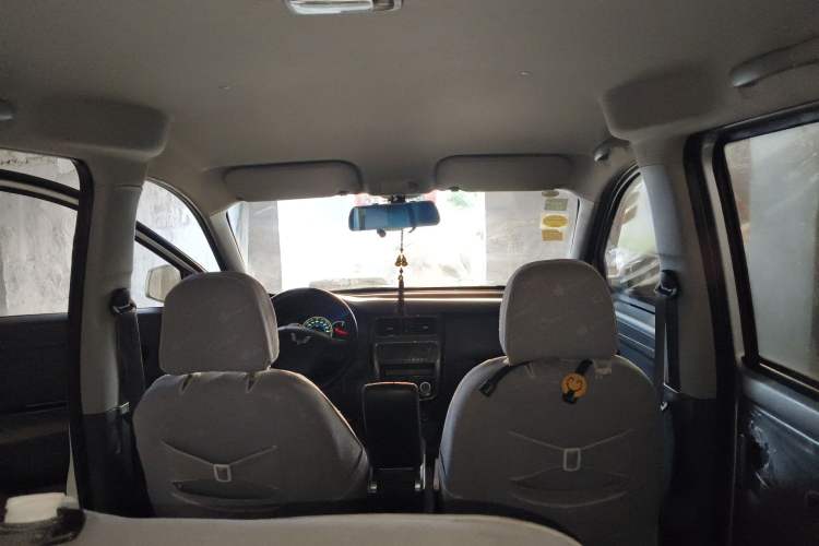 Used Wuling Rongguang V 2015 1.5L Practical Version Headliner