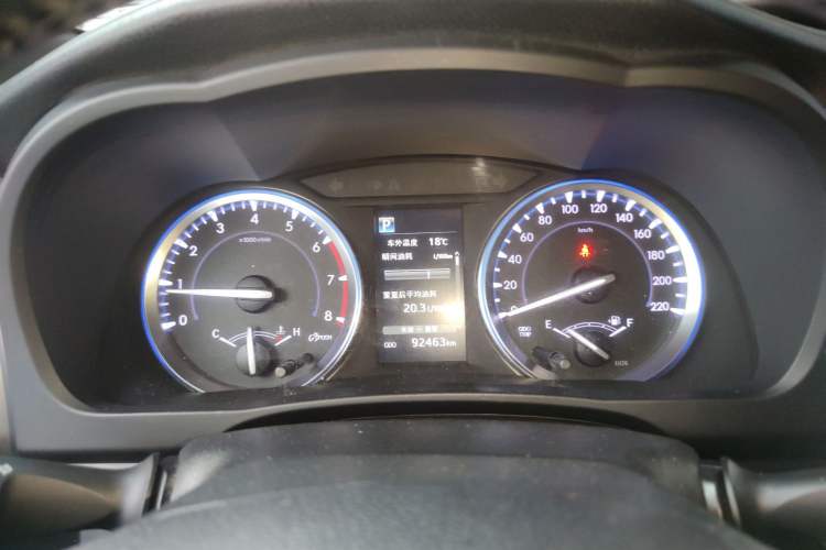 Used Toyota Highlander 2018 2.0T Four-Wheel Drive Luxury Edition 7 Seats China V Emission Standard