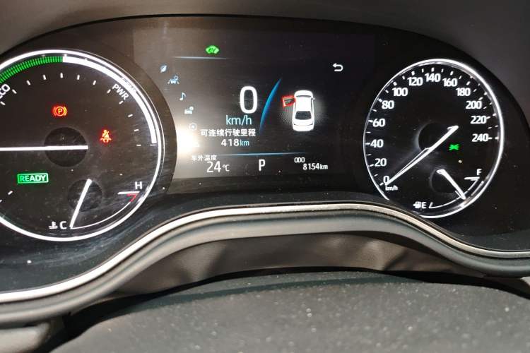 Used Toyota Avalon 2019 Dual-Engine 2.5L Luxury Edition China VI Standard Odometer Close Up