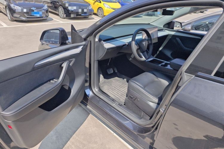 Used Tesla Model Y 2024 Rear-Wheel-Drive Version