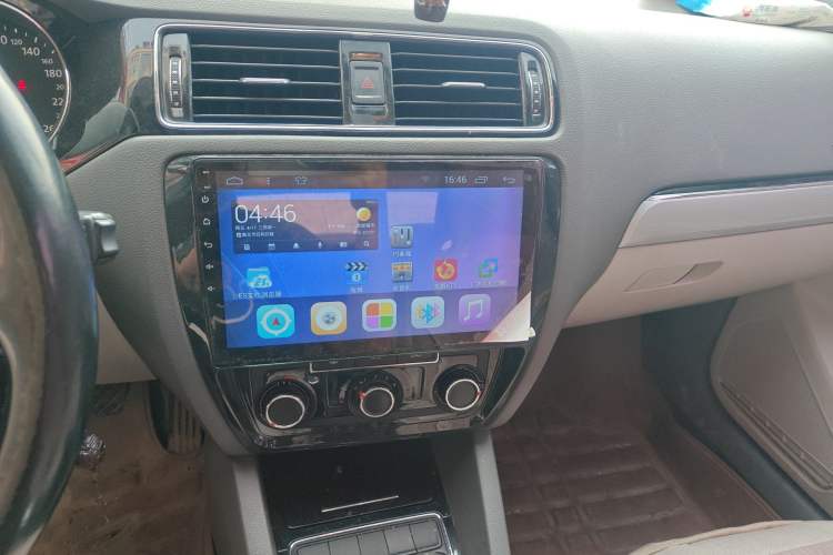 Used Volkswagen Sagitar 2015 1.6L Manual Comfort Model